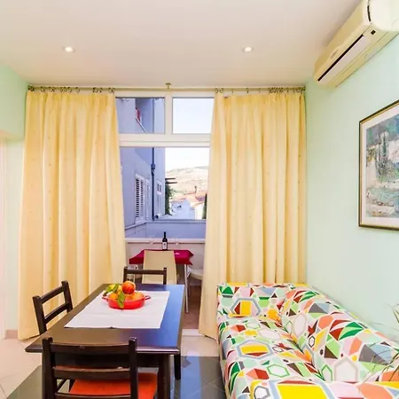 Villa Diana: Cozy 2-Bedroom Home In Dubrovnik *